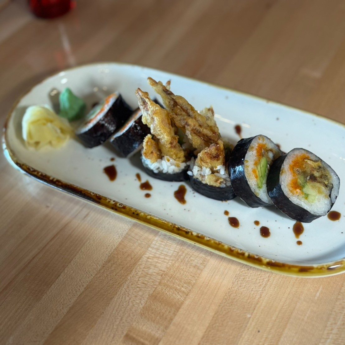 Spider Roll (r).